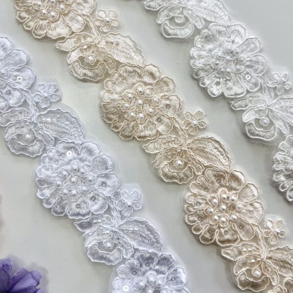 3D chiffon flower beaded appliques Beaded mesh Flower lace embroidery appliques DIY accessories Patch appliques Label appliques