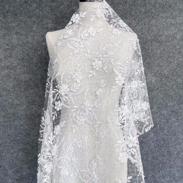 Embroidery lace factory organza lace clothing fabric lace water-soluble milk silk flower mesh embroidery diamond mesh embroidery lace