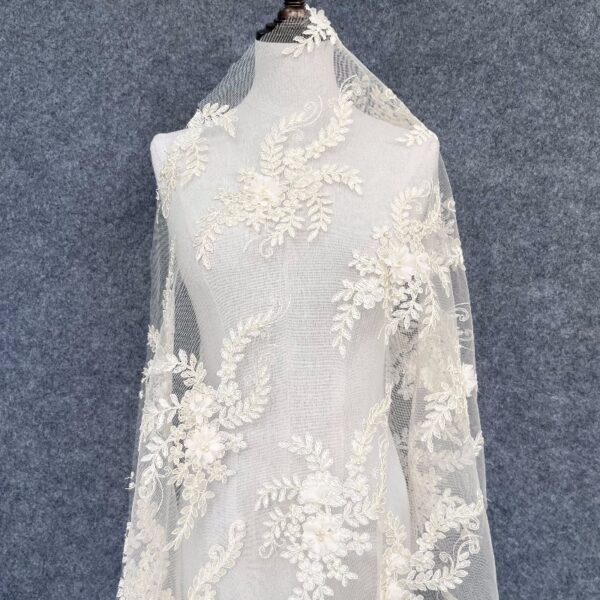 Lace embroidery Mesh 3D embroidery with beads Embroidery patches High-end wedding dresses Women's clothing fabrics